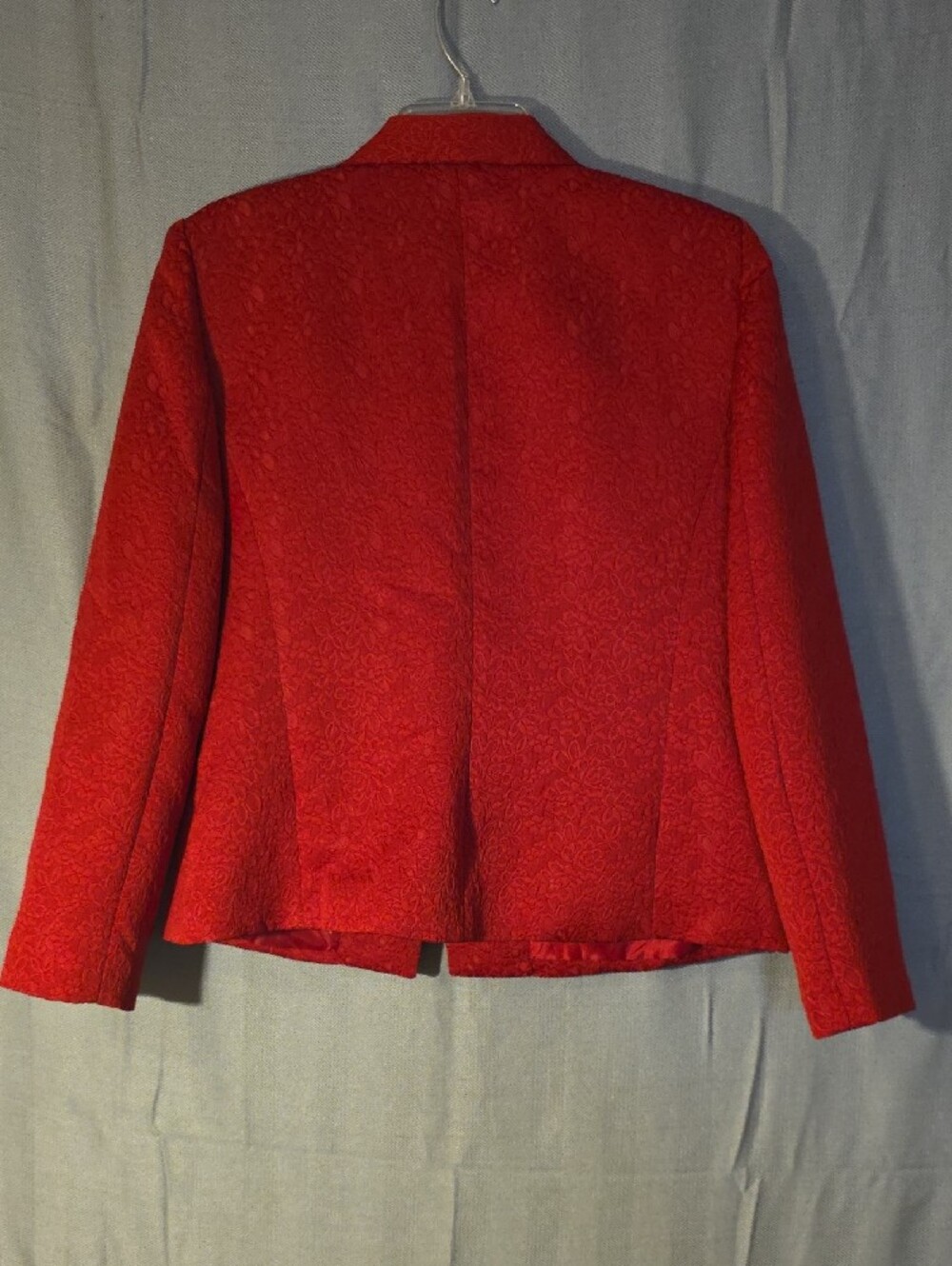 Red Textured Single-Button Blazer - Picture 4 of 5